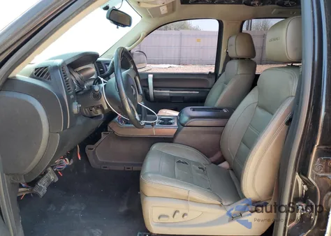 2009 Chevrolet Silverado C1500 Lt from USA, damaged, VIN 3GCEC230X9G194887